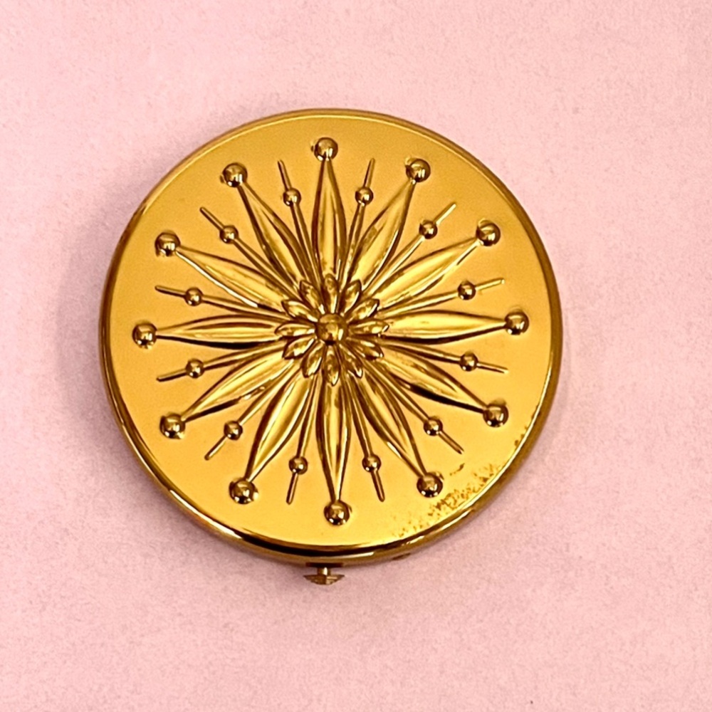 Vintage Dorset Fifth Avenue Compact